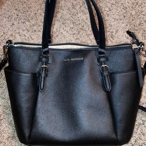 Dana Buchman black purse
